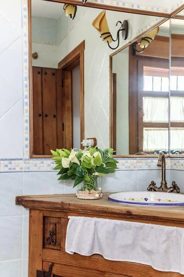 Encantadora Casa Con Piscina Privada Y Chimenea Padul 0*,